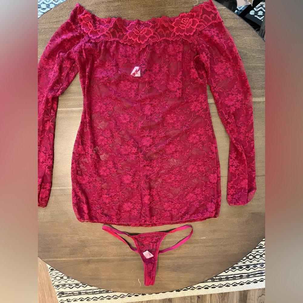VTG XS/S lace babydoll and matching thong - Picture 3 of 9